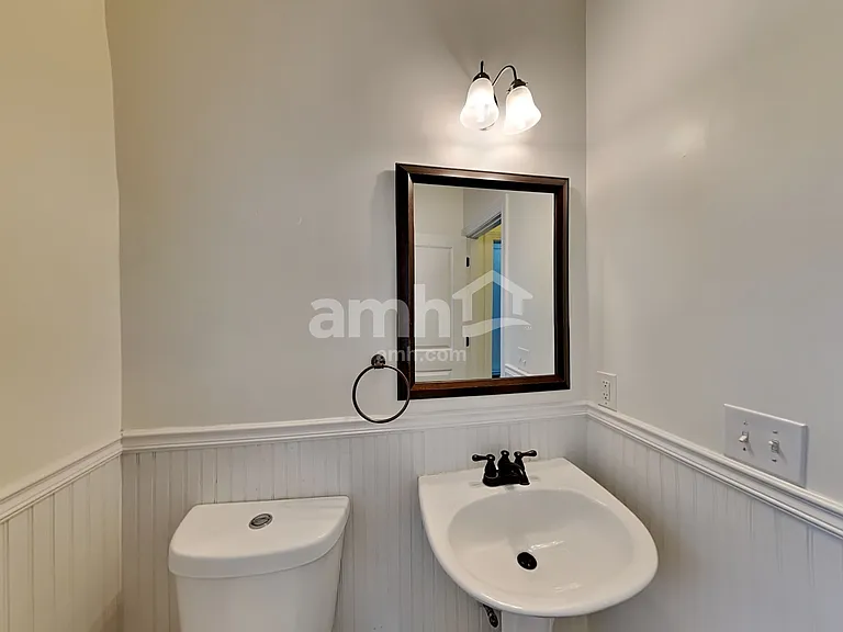 263 Royal Crescent Ter — Photo 9