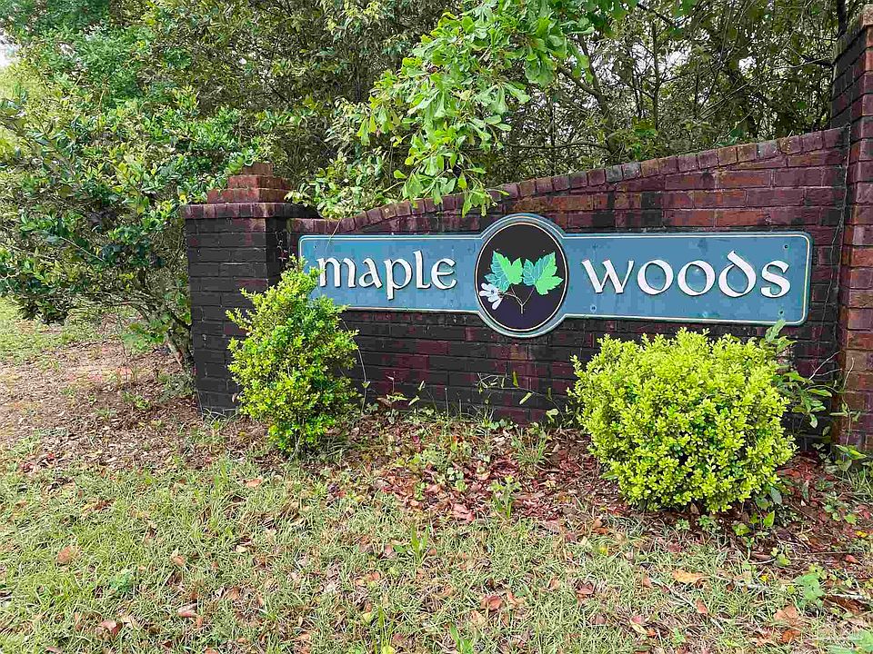 1st image of 800 Maple Woods Cir