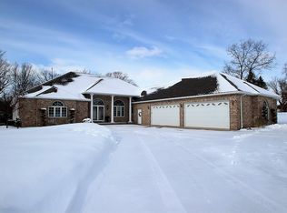 3233 Salem Ln, Green Bay, WI 54313
