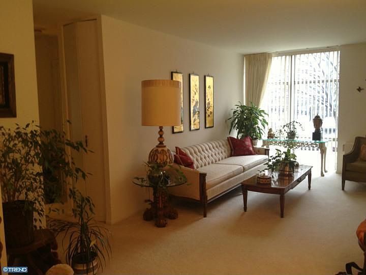 1st image of 3600 Conshohocken Ave APT 212