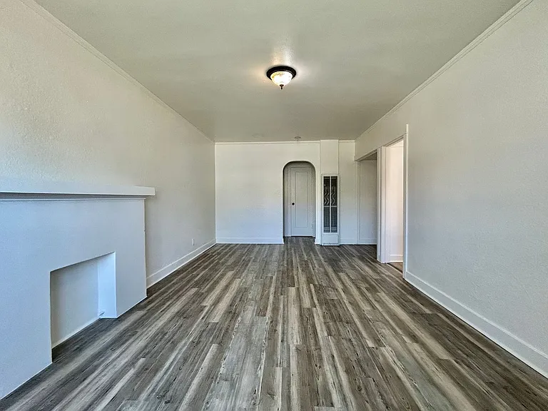304 308 N Miller 401 #407 — Photo 7