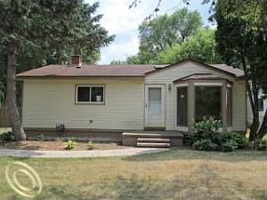 1st image of 6485 Maceday Dr