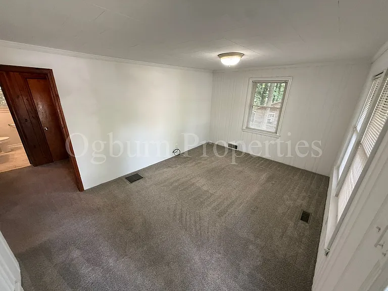 185 Euclid St — Photo 6