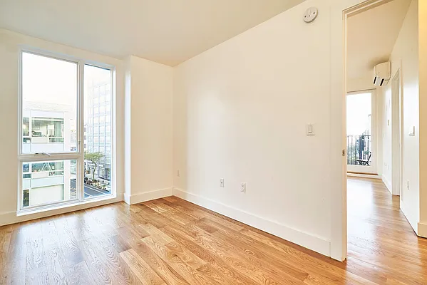 Rented by Metro Prop NY Corp | media 11