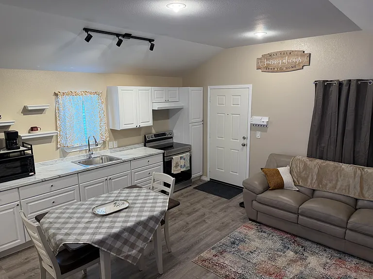 2021 County Road 75 #B — Photo 4