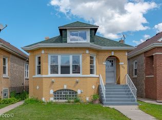 2911 N Luna Ave, Chicago, IL 60641