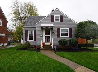 3215 Parklane Dr, Parma, OH 44134