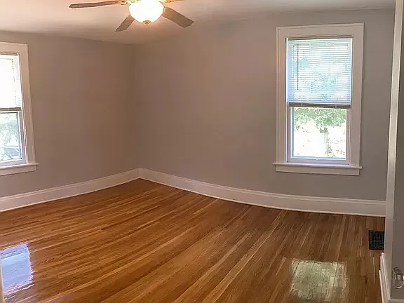 346 Olentangy St — Photo 4