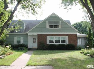 2521 15th St, Rock Island, IL 61201
