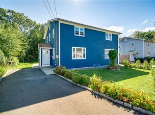 72 Beacon View Dr, Fairfield, CT 06825
