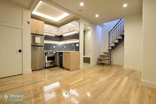 Rented by null | media 6