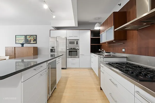 Sold by Corcoran | media 14