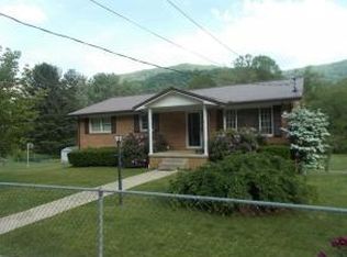 1696 Dawson Ave W, Big Stone Gap, VA 24219