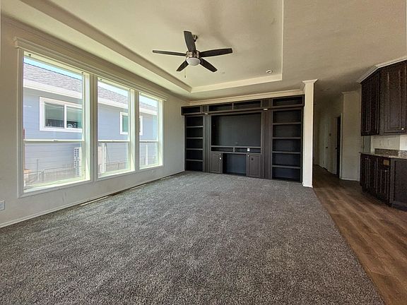 3rd image of 1490 Wakefield Ave