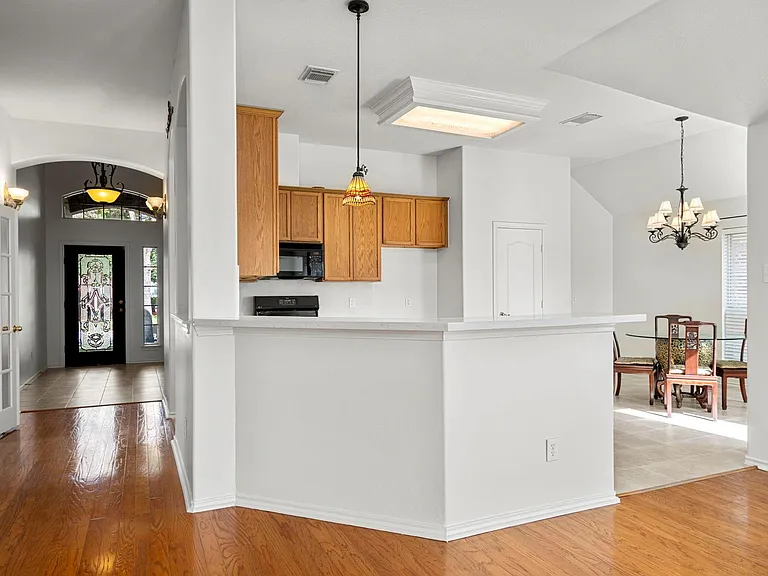 9907 Brandywood Cir — Photo 6