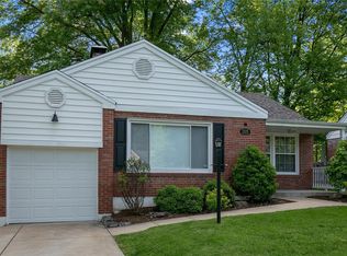 1325 N Berry Rd, Saint Louis, MO 63122