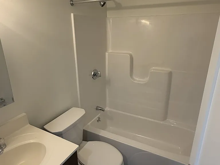 1741 Washington St #6 — Photo 11