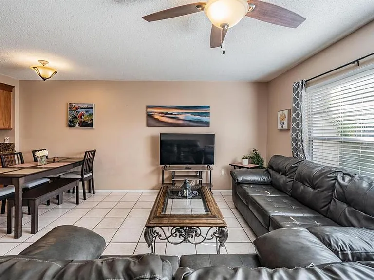 14631 Lake Forest Dr — Photo 2
