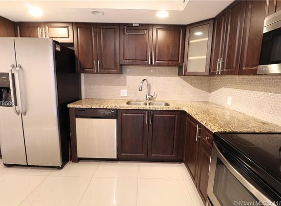 5th image of 20335 N Country Club Dr APT 703