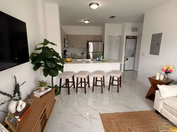 925 SW 72nd Ave #B1, Miami, FL 33144