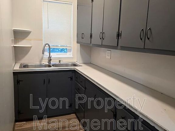 4th image of 107 Burgess Ave Floor 1