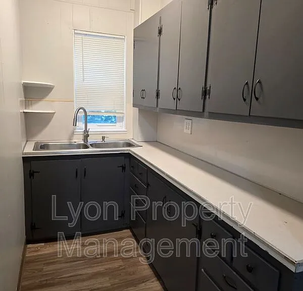 107 Burgess Ave #1 — Photo 4