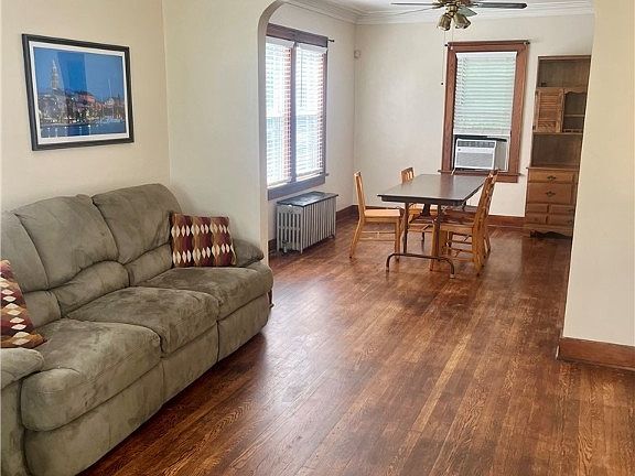 2nd image of 160 Shirley Cir