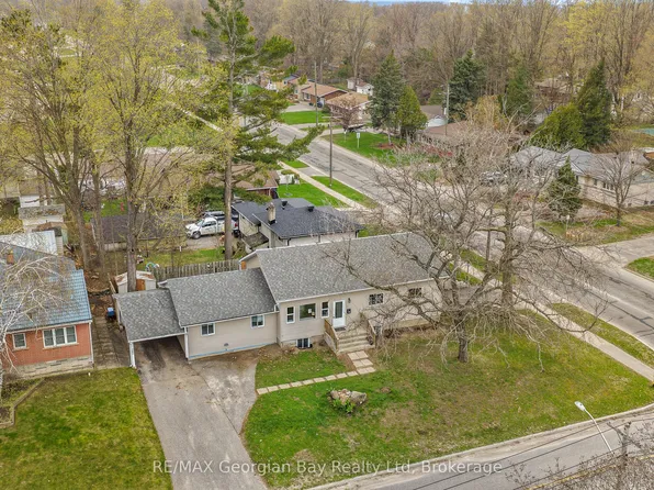 282 Norene St, Midland, ON L4R 4C2