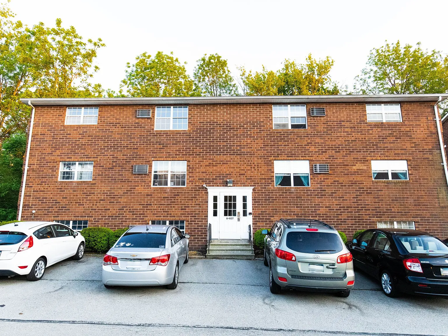 Meadow View Apartments — Photo 3