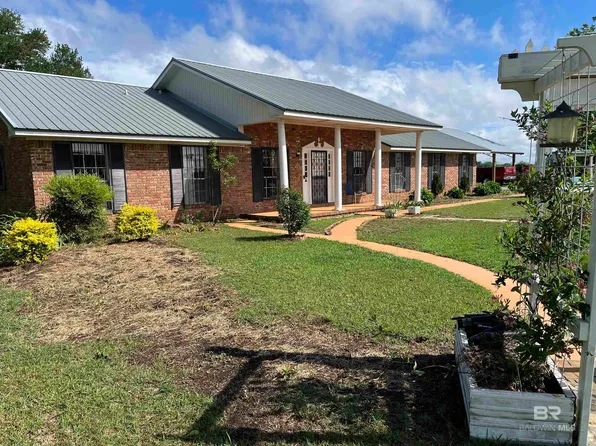 3791 Robinsonville Rd, Atmore, AL 36502