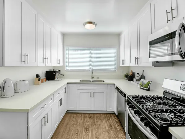Ethel Avenue Apartments