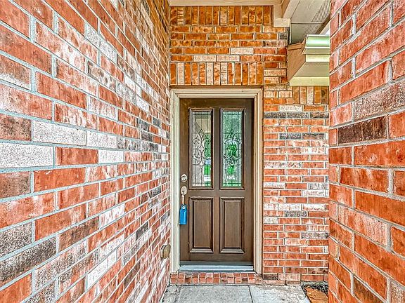 2nd image of 6725 Strawberry Brook Ln