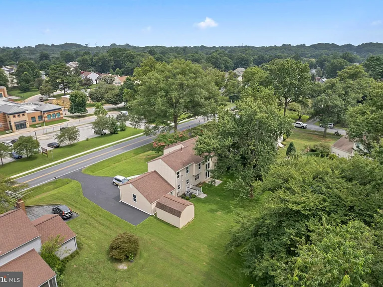 17004 Cashell Rd — Photo 73