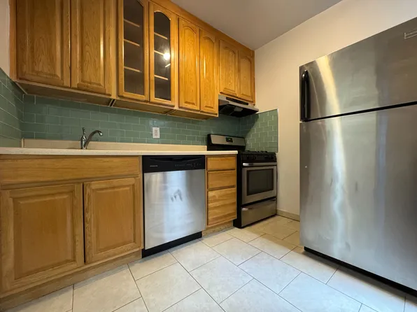 79 Haven Avenue image 3 of 8