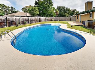 5331 Calf Rope Ln, Jacksonville, FL 32257