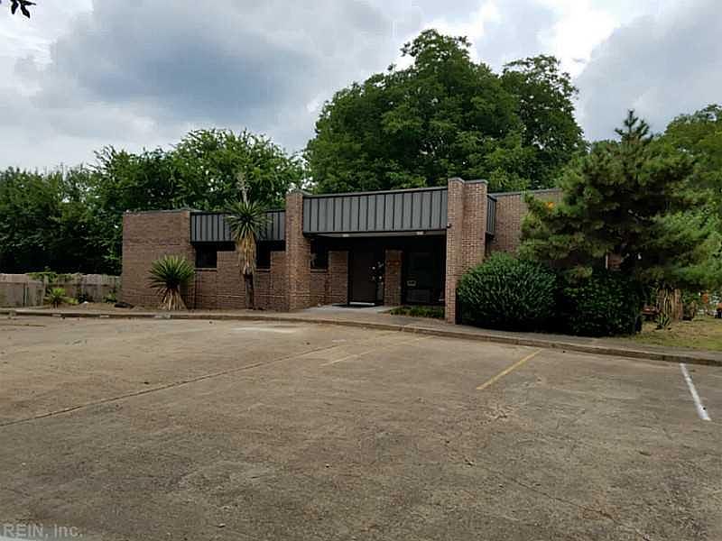 1st image of 805 Rodman Ave