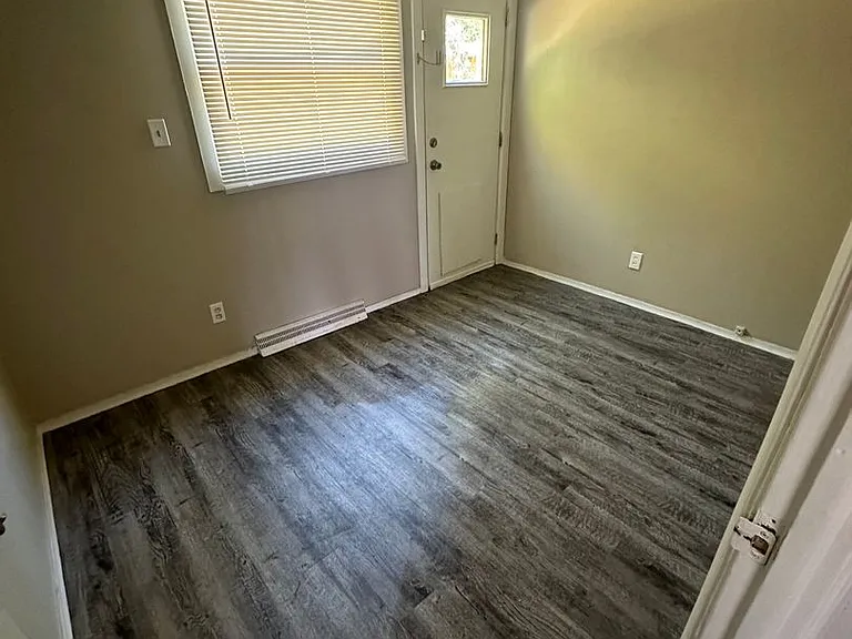 1714 Georgia Ave — Photo 7