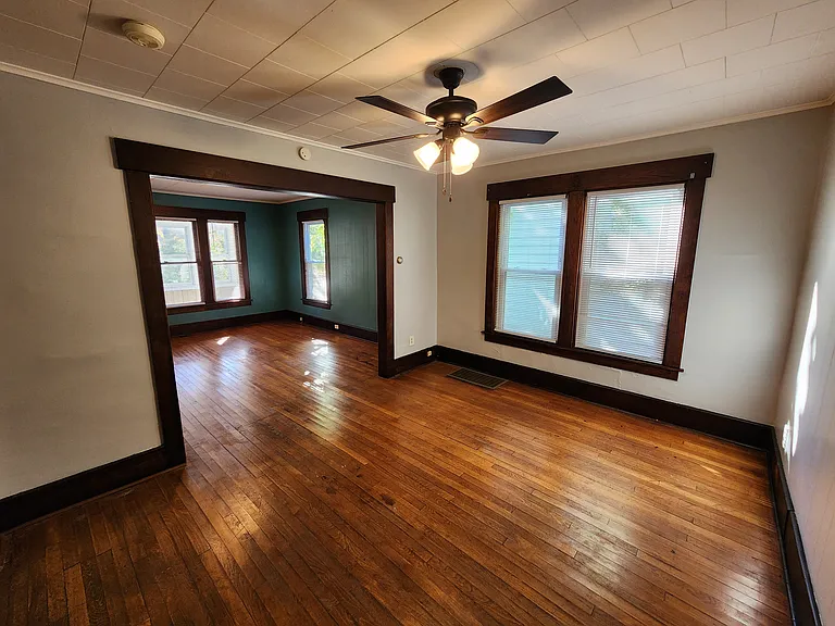 4505 James St #1 — Photo 8