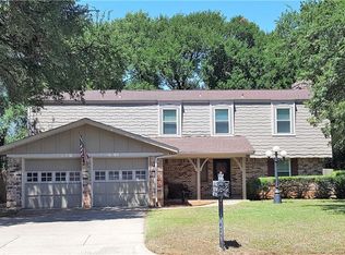 2800 Shelterwood Ln, Arlington, TX 76016