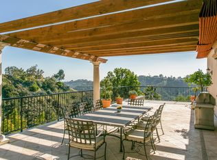 1922 Bel Air Rd, Los Angeles, CA 90077