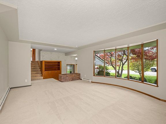 5th image of 13311 E Blossey Ave