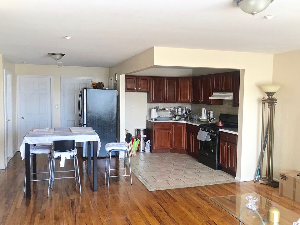 1st image of 22-80 Jaydee Ct #2