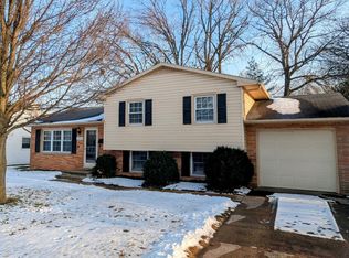 1202 Chalet Dr, Sandusky, OH 44870