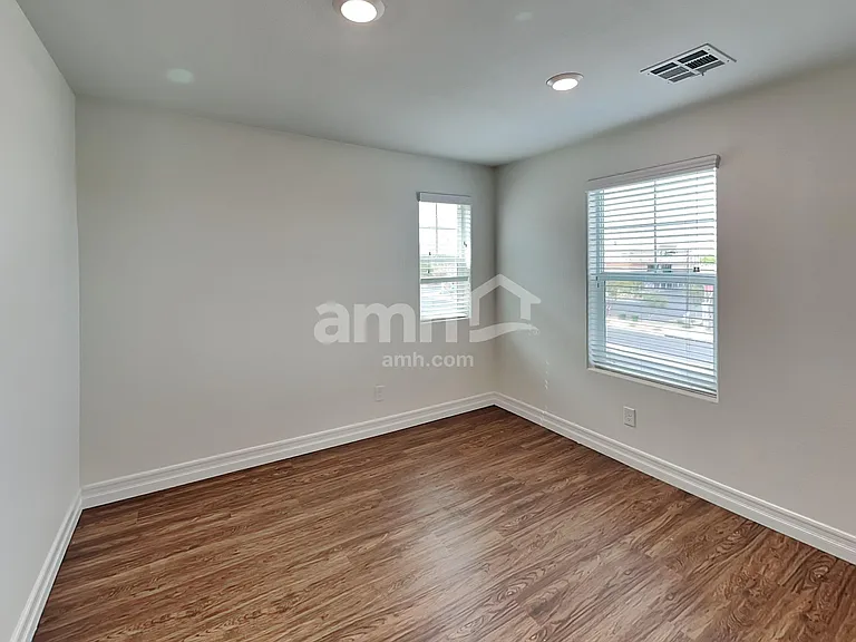 6106 Haleh Ave — Photo 21