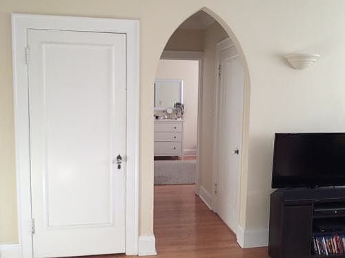 1st image of 411 W Fullerton Pkwy #4110502W