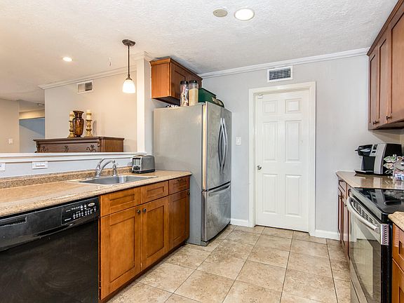 4th image of 4404 Trafalgar Dr