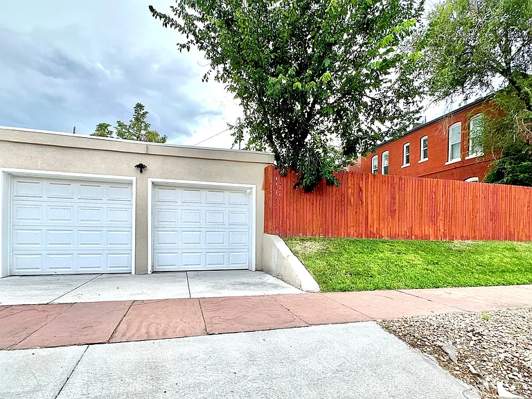 Dedicated garage space - free!