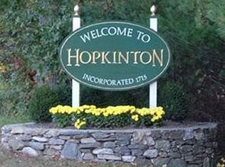 12 Pond St, Hopkinton, MA 01748