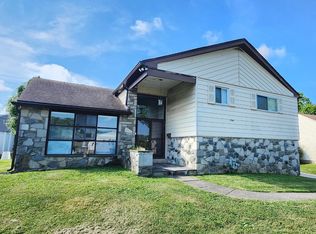 1744 Sue Ellen Dr, Havertown, PA 19083