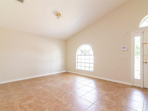 2nd image of 3101 W Crest Ave